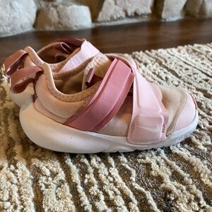 Nike Pink Girls toddler size 7 shoes
